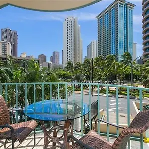 https://waikiki-2br-king-king-beds-renovated-ac.hotelsinhawaii.org